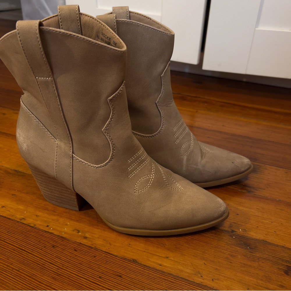 Women's Tan Ankle Cowboy Boots